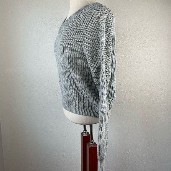 BP. Gray V-Neck Cropped Sweater Size XS EUC - Picture 3 of 6